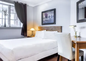 Hotel Louisbourg hotel thumbnail 3