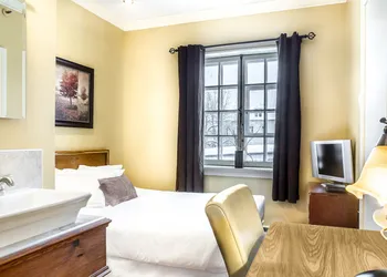Hotel Louisbourg hotel thumbnail 5