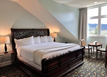 Woodstone Manor Inc. hotel thumbnail 7