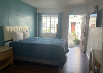 Geneva Motel Daly City hotel thumbnail 5