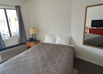 Southwest Motel hotel thumbnail 6