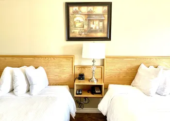 Twilight Country Motel hotel thumbnail 3