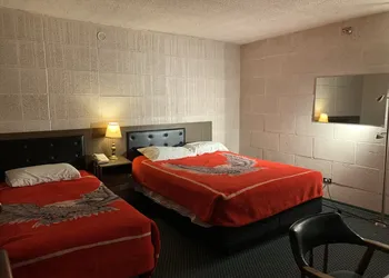 Sheridan Lawrence Inn hotel thumbnail 4