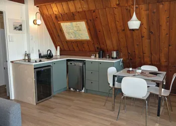 The Shoreline Tofino hotel thumbnail 6