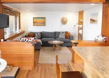 The Shoreline Tofino hotel thumbnail 8