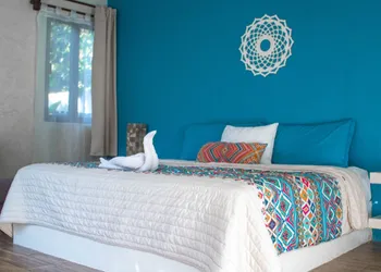 Azul 36 hotel thumbnail 4