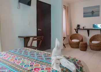 Azul 36 hotel thumbnail 8