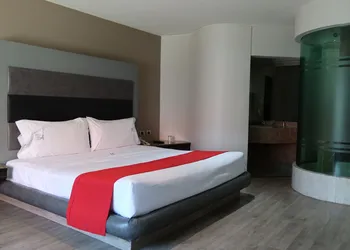 Motel Kiss hotel thumbnail 5