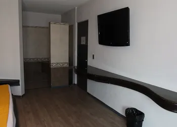 Motel Kiss hotel thumbnail 7