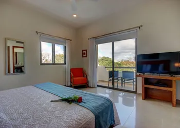 Riviera Maya Suites hotel thumbnail 4