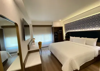 Holiday Inn Express Ciudad De Mexico Condesa by IHG hotel thumbnail 5