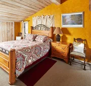 Devils Tower Lodge (Bed and Breakfast) hotel detail image 3