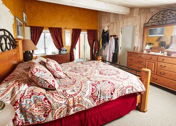 Devils Tower Lodge (Bed and Breakfast) hotel thumbnail 5