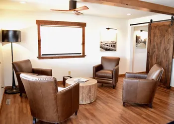 Boarders Inn & Suites by Cobblestone Hotels - Syracuse hotel thumbnail 2