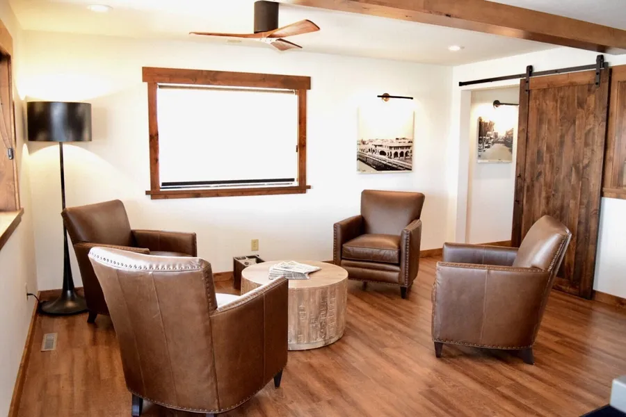 Boarders Inn & Suites by Cobblestone Hotels - Syracuse hotel detail image 2