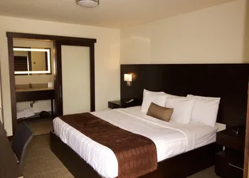Boarders Inn & Suites by Cobblestone Hotels - Syracuse hotel thumbnail 5