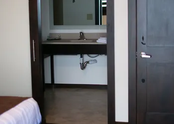 Boarders Inn & Suites by Cobblestone Hotels - Syracuse hotel thumbnail 7