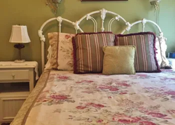 Inn At The Canal Bed & Breakfast hotel thumbnail 3