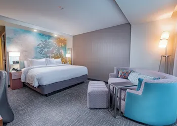Courtyard by Marriott Toledo West hotel thumbnail 6