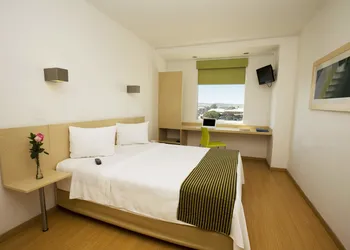 One Aguascalientes Sur hotel thumbnail 6