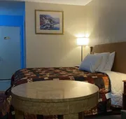 Lake Country Inn hotel detail image 5