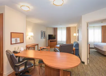 Candlewood Suites Mobile‑Downtown by IHG hotel thumbnail 2