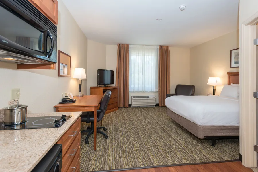 Candlewood Suites Mobile‑Downtown by IHG hotel detail image 6