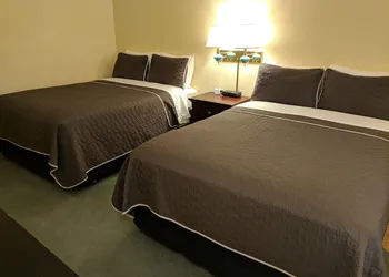 Lakeview Motel hotel thumbnail 6