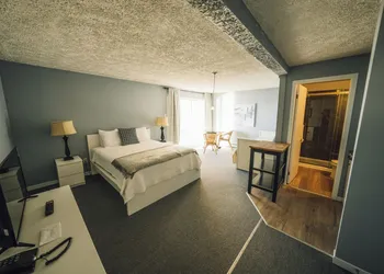 Auberge sur mer hotel thumbnail 8