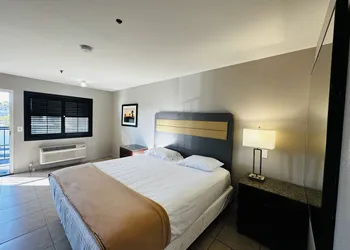 Casa Blanca Express & Suites Cypress Buena Park - Anaheim Area hotel thumbnail 2