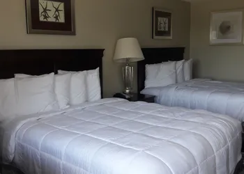 Ocean Waves Hotel hotel thumbnail 6