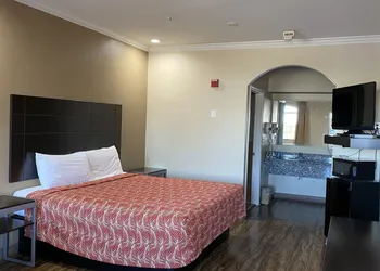 Palace Inn Westheimer hotel thumbnail 3