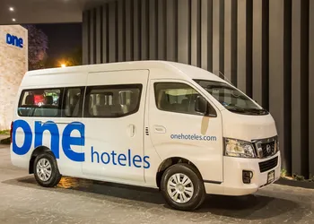 One Guadalajara Expo hotel thumbnail 3