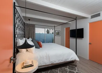 The Weekend by AvantStay hotel thumbnail 2