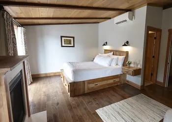 Seesaw's Lodge hotel thumbnail 6