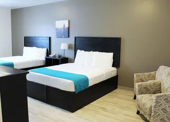Roadhouse 52 Inn & Suites hotel thumbnail 4