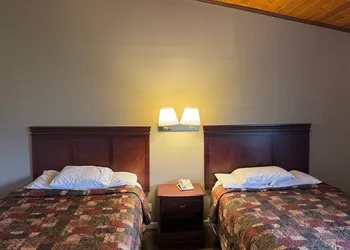 Town & Country Motel hotel thumbnail 6