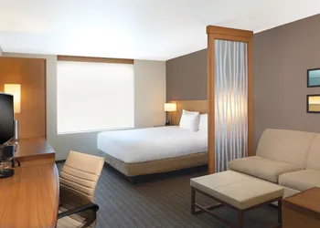 Courtyard by Marriott Ciudad del Carmen Campeche hotel thumbnail 4