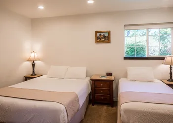 Andril Fireplace Cottages hotel thumbnail 8