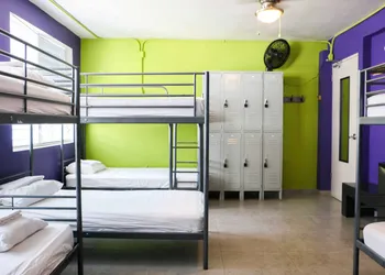 Conturce Hostel hotel thumbnail 8