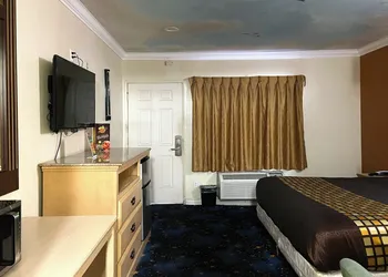 Robinhood Motel Anaheim West hotel thumbnail 5