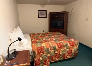 Sagebrush Inn hotel thumbnail 4