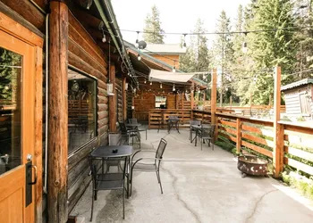 Squirrel Tree Resort Leavenworth WA hotel thumbnail 5