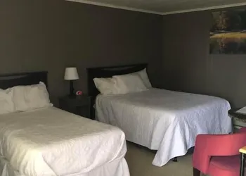 Oakes Oramel Inn hotel thumbnail 3