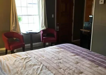 Oakes Oramel Inn hotel thumbnail 5