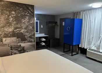 The Wander Hotel, a Ramada by Wyndham hotel thumbnail 3