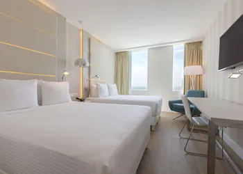 NH Monterrey La Fe hotel thumbnail 7