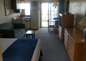 Horizons Beach Resort hotel thumbnail 2
