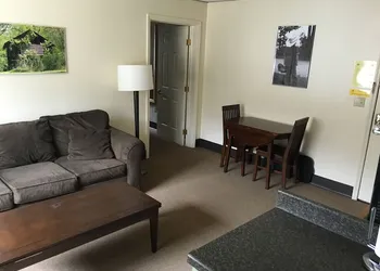 The Montrose Hotel hotel thumbnail 4