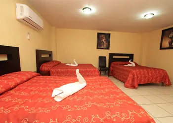 Hotel Conquistadores hotel thumbnail 8